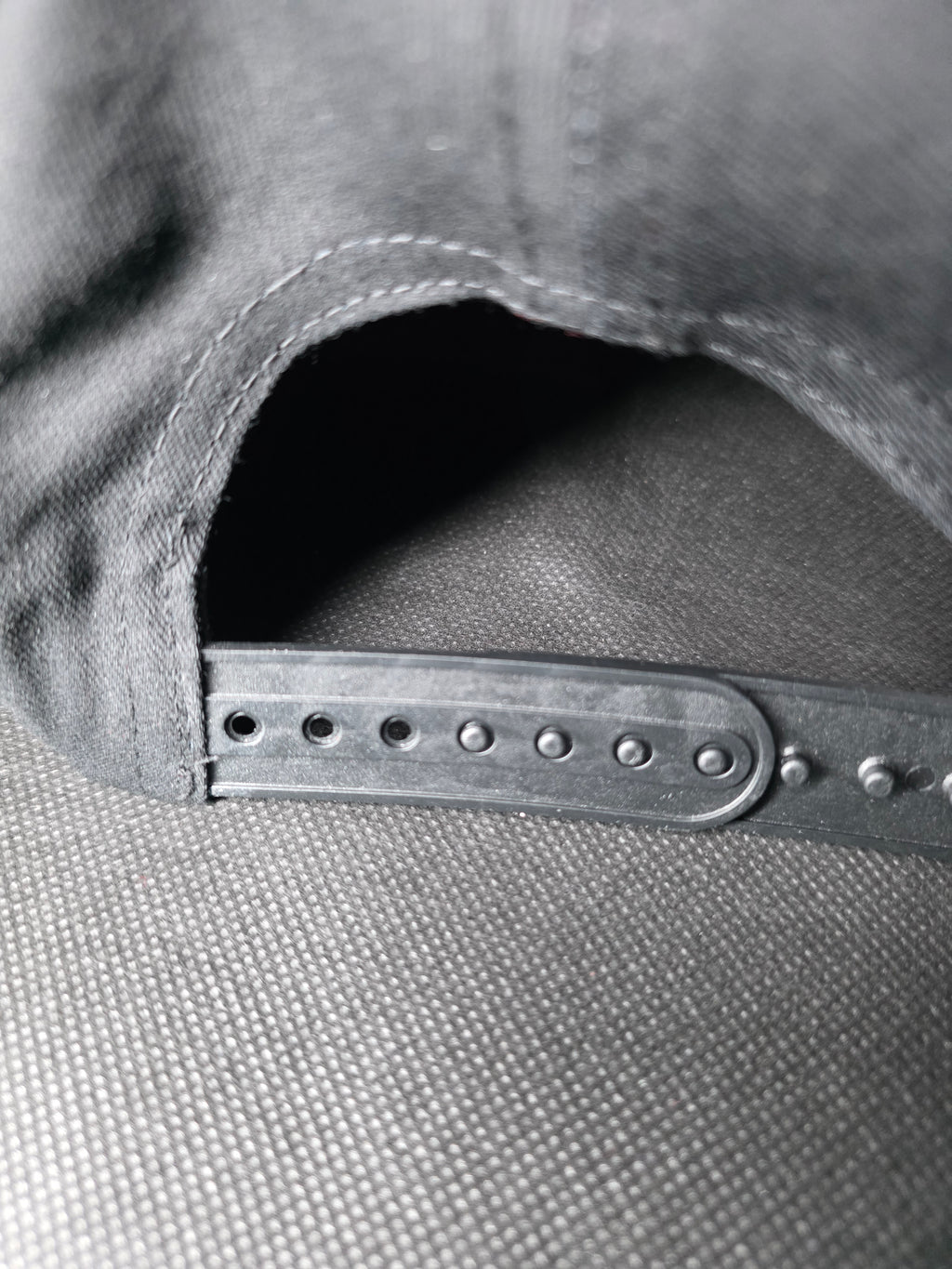 Happyness. Iconic v2